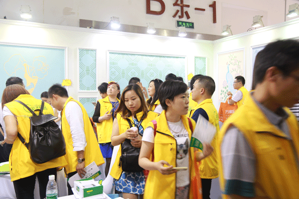 天然居硅藻泥第22期營(yíng)銷培訓(xùn)圓滿結(jié)業(yè) 天然居硅藻泥第22期營(yíng)銷培訓(xùn)圓滿結(jié)業(yè)