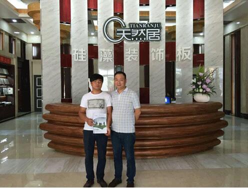 天然居品牌擴(kuò)張?jiān)佻F(xiàn)熱潮 單日成功簽約江西、湖南代理商