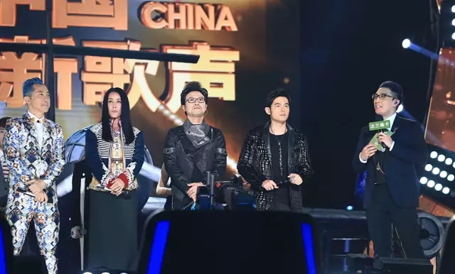 天然居品牌形象代言人華少強(qiáng)勢回歸 敬請關(guān)注第二季《中國新歌聲》 天然居品牌形象代言人華少強(qiáng)勢回歸 敬請關(guān)注第二季《中國新歌聲》